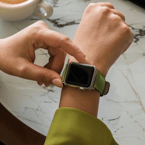 Apple Watch Sheen Green Leather Strap - Boston