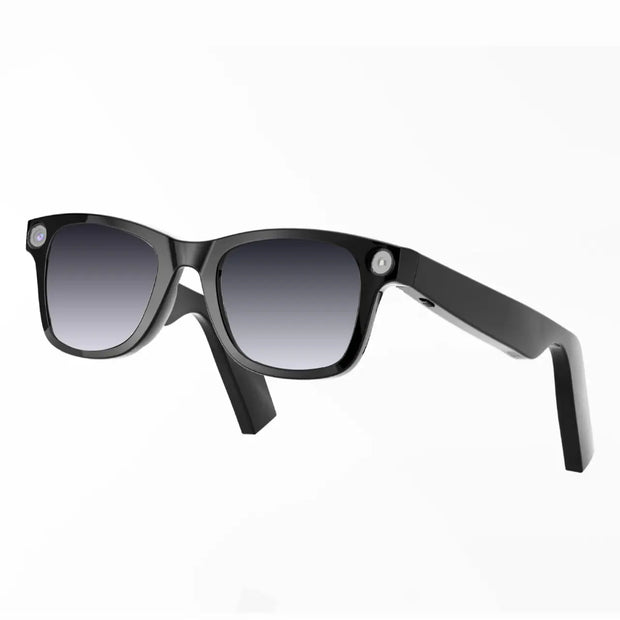 Black sunglasses with gradient lenses 